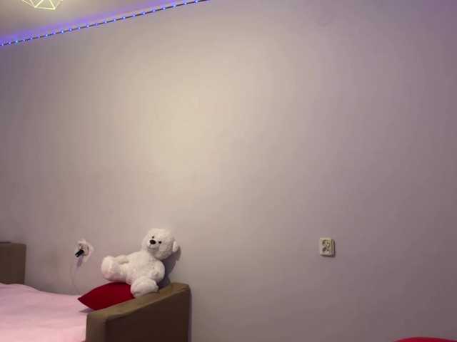nessy-messy live cam on BongaCams