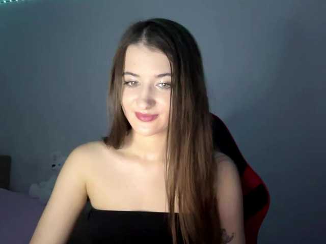 nessy-messy live cam on BongaCams