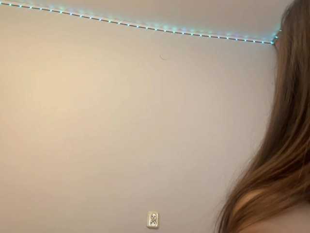 nessy-messy live cam on BongaCams