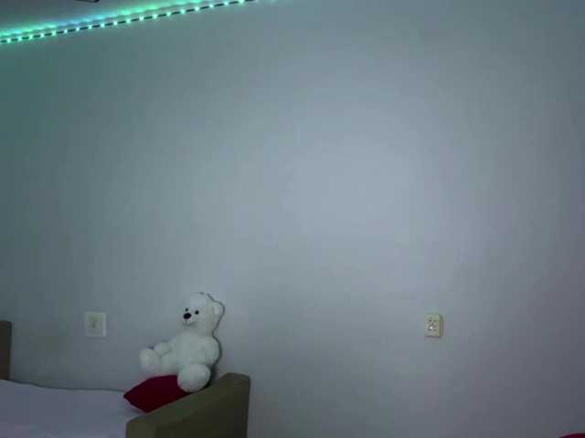 nessy-messy live cam on BongaCams