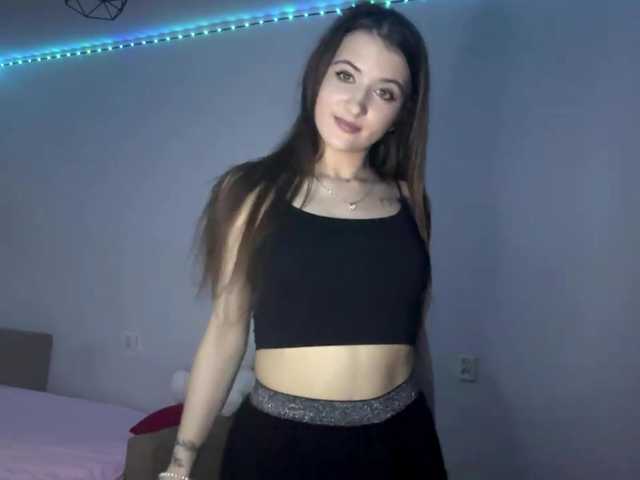 nessy-messy live cam on BongaCams