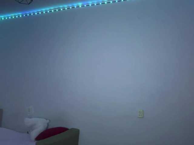 nessy-messy live cam on BongaCams