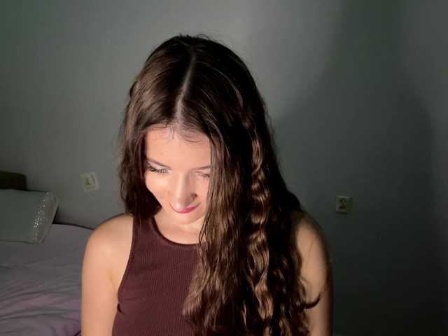 nessy-messy live cam on BongaCams