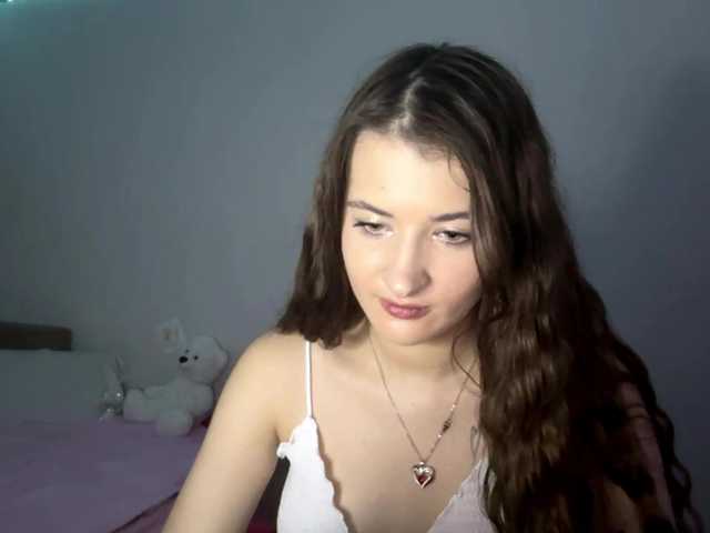 nessy-messy live cam on BongaCams