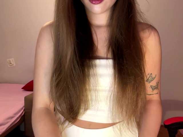 nessy-messy live cam on BongaCams