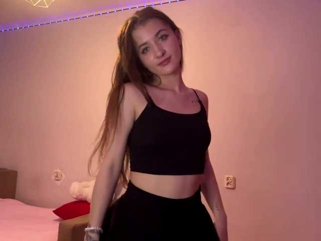 nessy-messy live cam on BongaCams