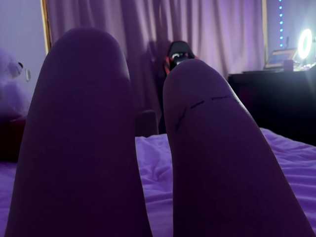 nessy-messy live cam on BongaCams