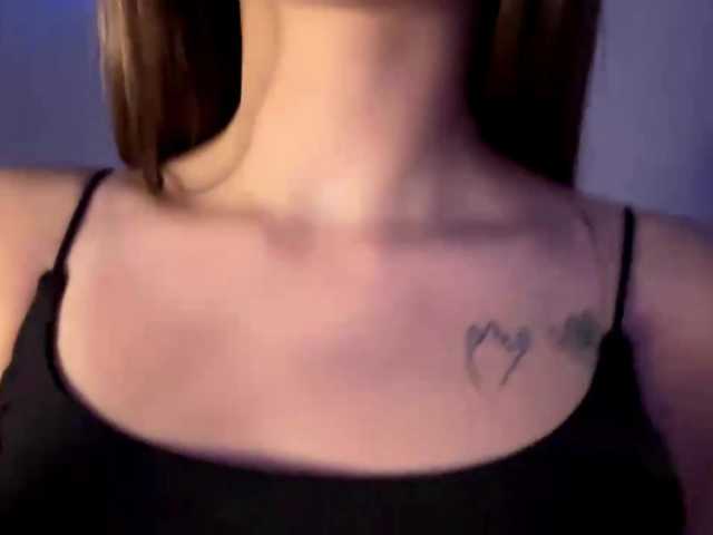 nessy-messy live cam on BongaCams