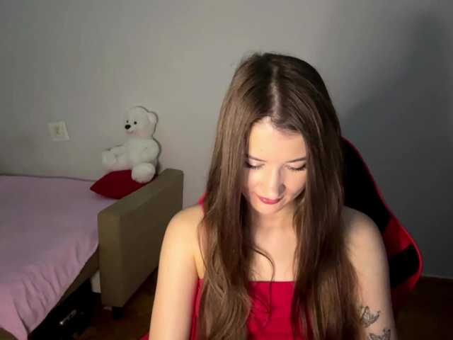 nessy-messy live cam on BongaCams