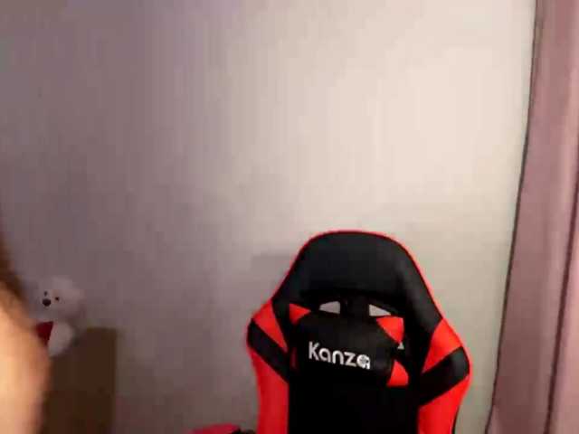 nessy-messy live cam on BongaCams
