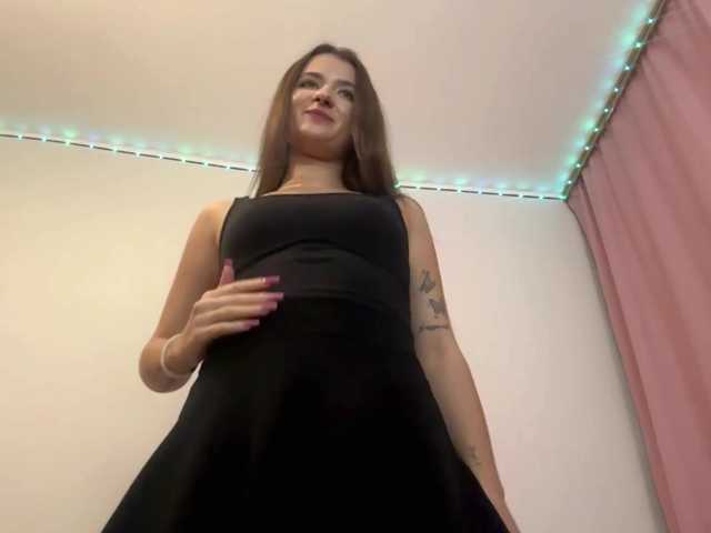 nessy-messy live cam on BongaCams