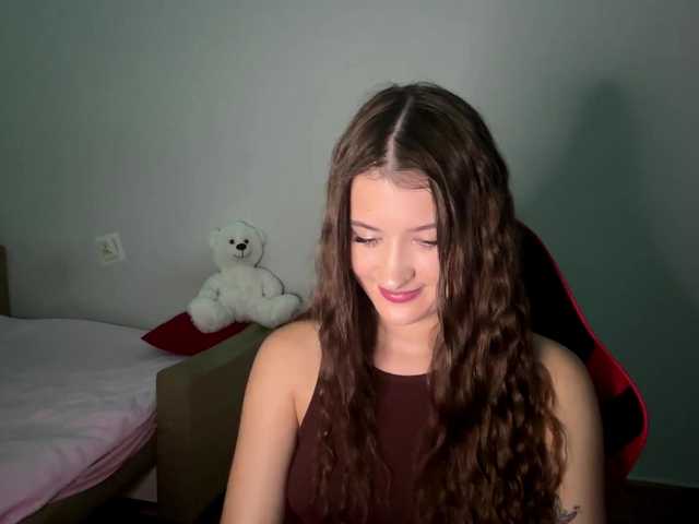 nessy-messy live cam on BongaCams