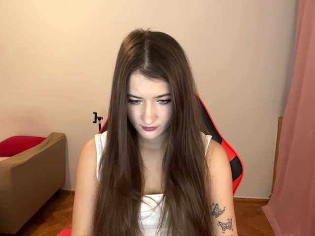 nessy-messy live cam on BongaCams