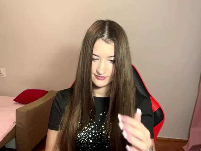 nessy-messy live cam on BongaCams