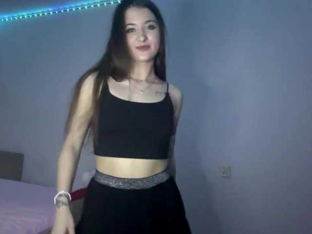 nessy-messy live cam on BongaCams
