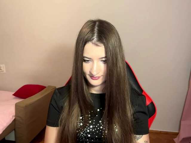nessy-messy live cam on BongaCams