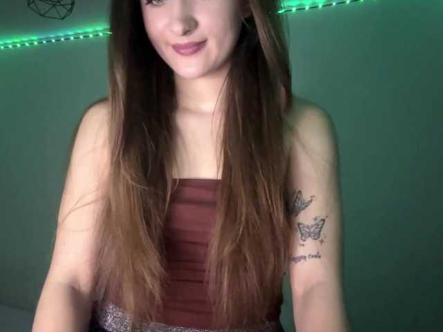 nessy-messy live cam on BongaCams