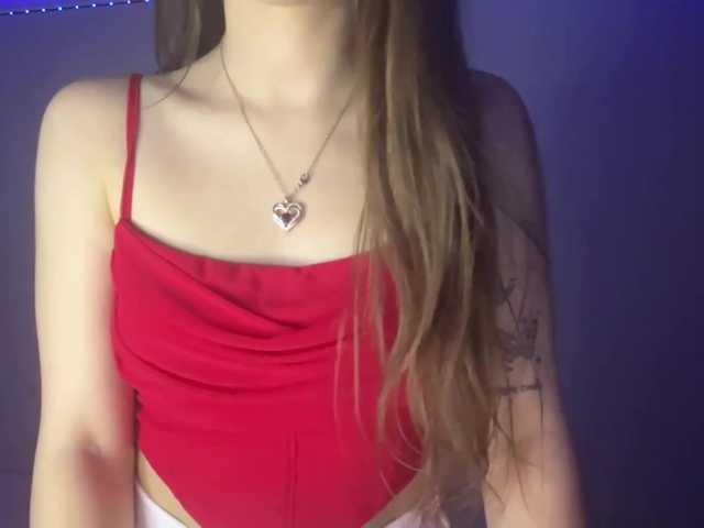 nessy-messy live cam on BongaCams