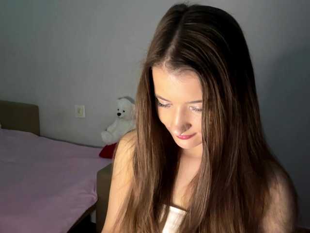 nessy-messy live cam on BongaCams