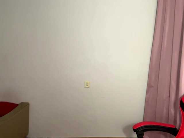 nessy-messy live cam on BongaCams