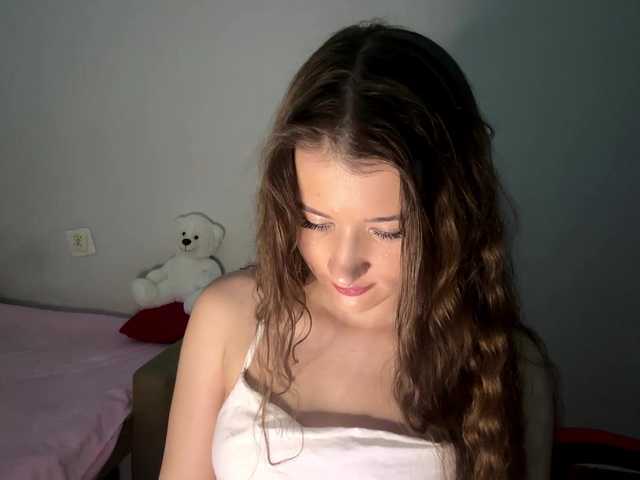 nessy-messy live cam on BongaCams