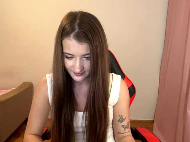 nessy-messy live cam on BongaCams