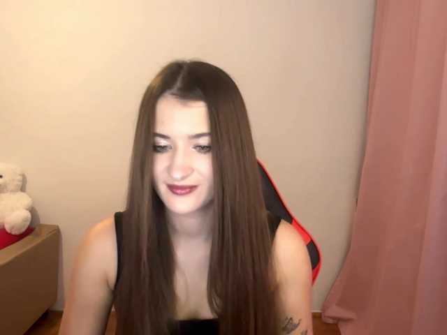 nessy-messy live cam on BongaCams