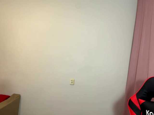 nessy-messy live cam on BongaCams