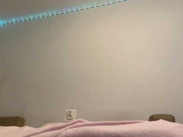 nessy-messy live cam on BongaCams