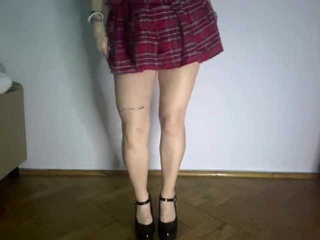 nessy-messy live cam on BongaCams