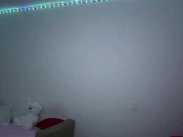 nessy-messy live cam on BongaCams