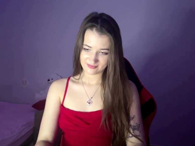 nessy-messy live cam on BongaCams