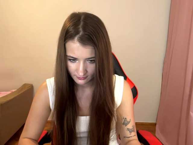 nessy-messy live cam on BongaCams