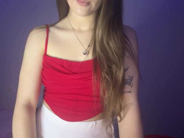 nessy-messy live cam on BongaCams