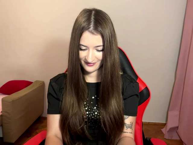 nessy-messy live cam on BongaCams