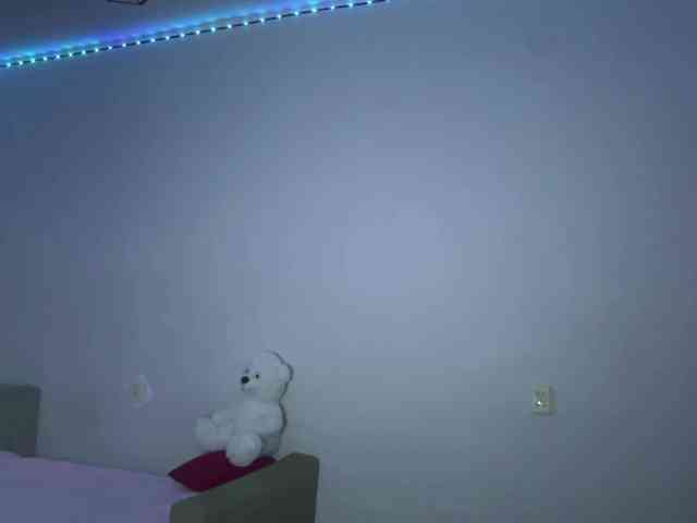 nessy-messy webcam