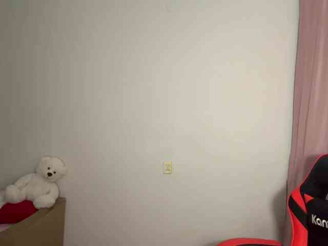 nessy-messy webcam