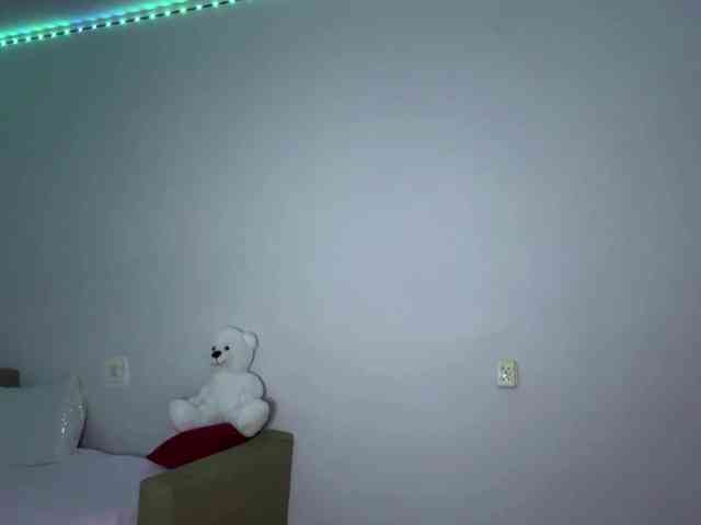 nessy-messy webcam