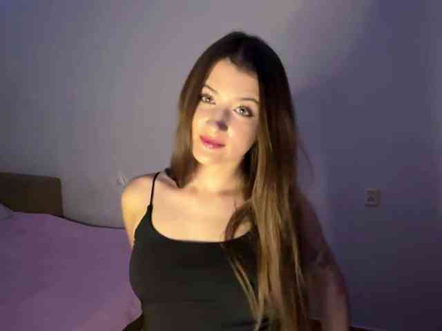 nessy-messy's webcam live show