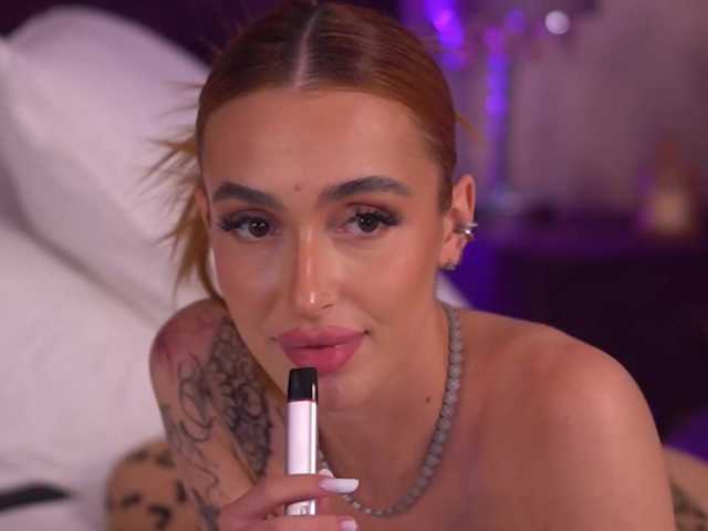 MarissaFox live cam on BongaCams
