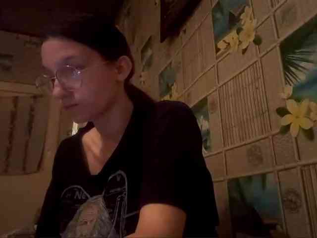 CatrinaDinehart webcam
