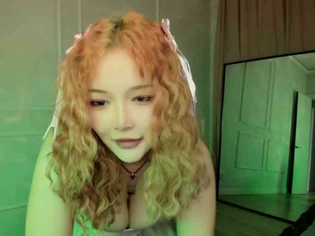 モデル: laylasweetheart
