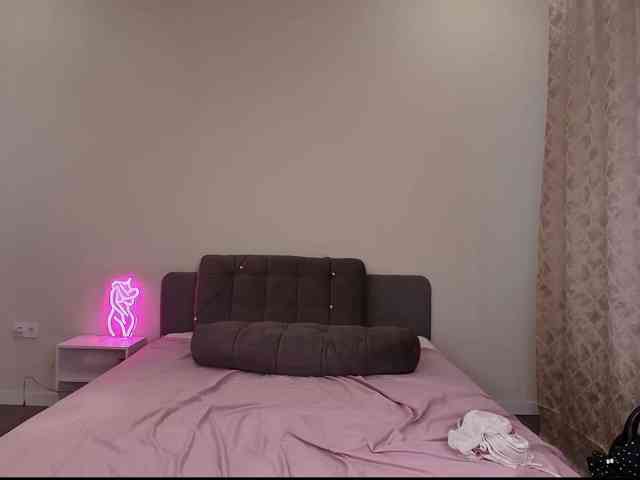 モデル: laylasweetheart