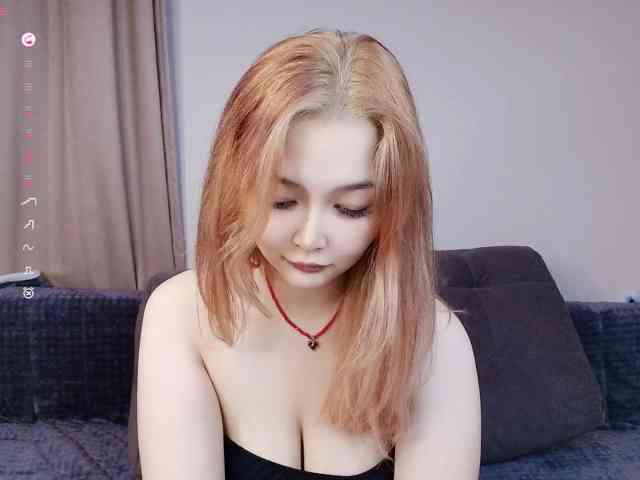 モデル: laylasweetheart