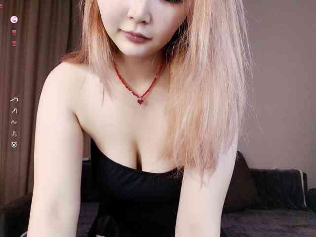 モデル: laylasweetheart