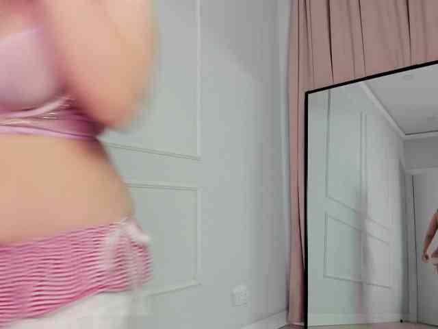モデル: laylasweetheart