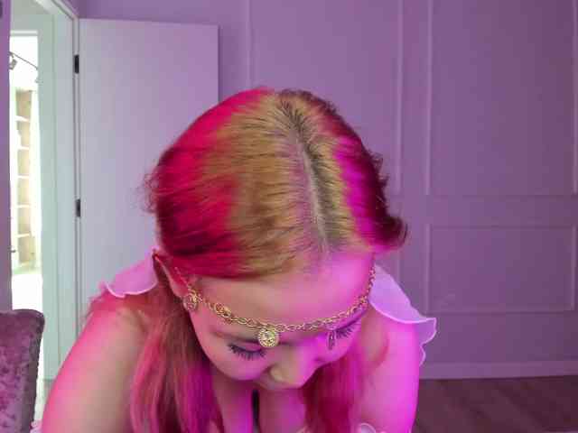 モデル: laylasweetheart