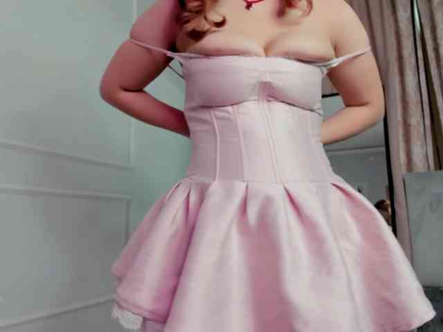 モデル: laylasweetheart
