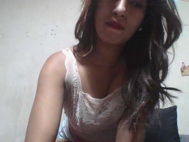 Titih002 live cam on BongaCams