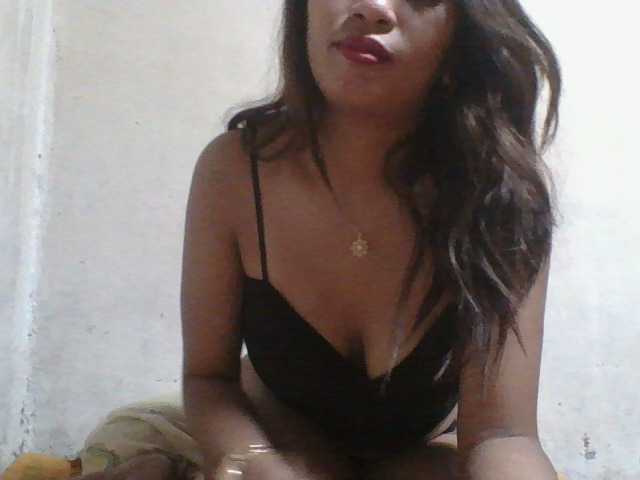 Titih002 live cam on BongaCams
